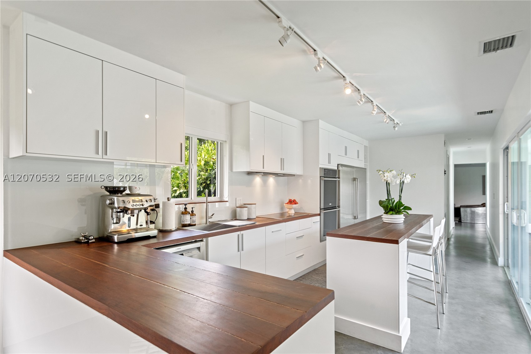 4001 Monserrate St, Coral Gables FL 33146