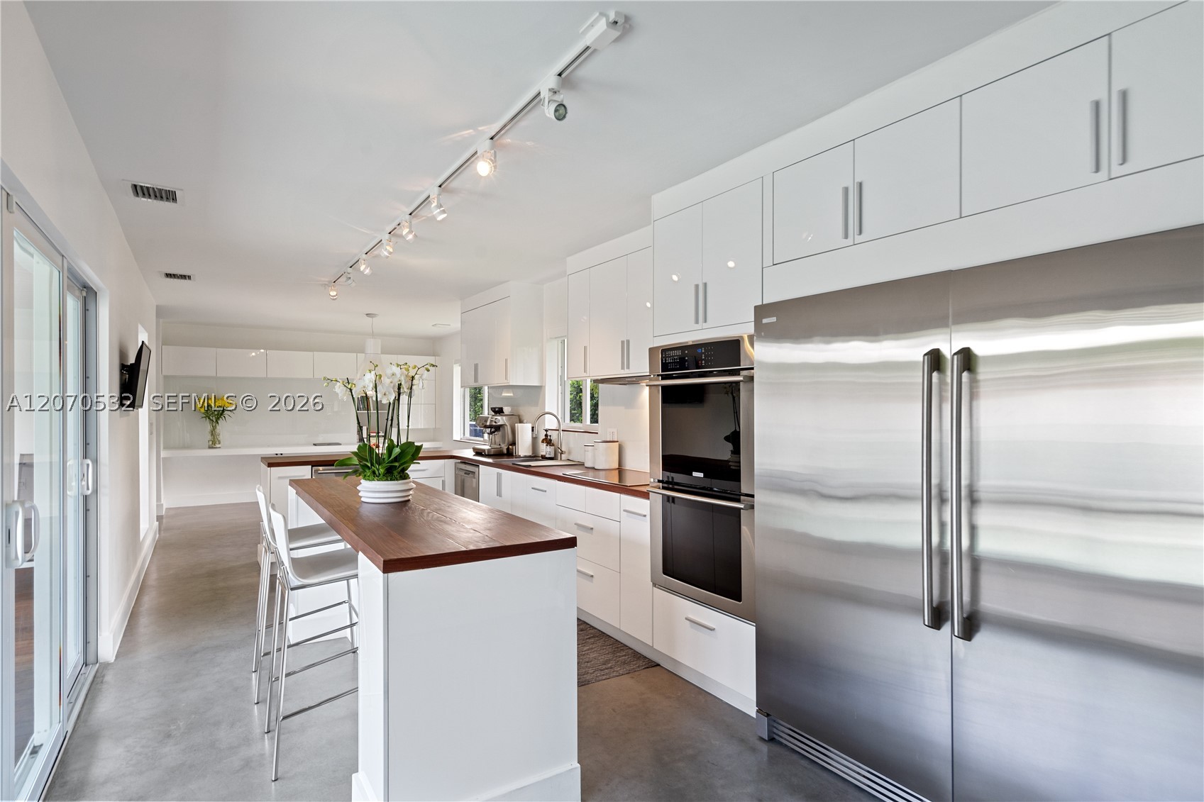 4001 Monserrate St, Coral Gables FL 33146