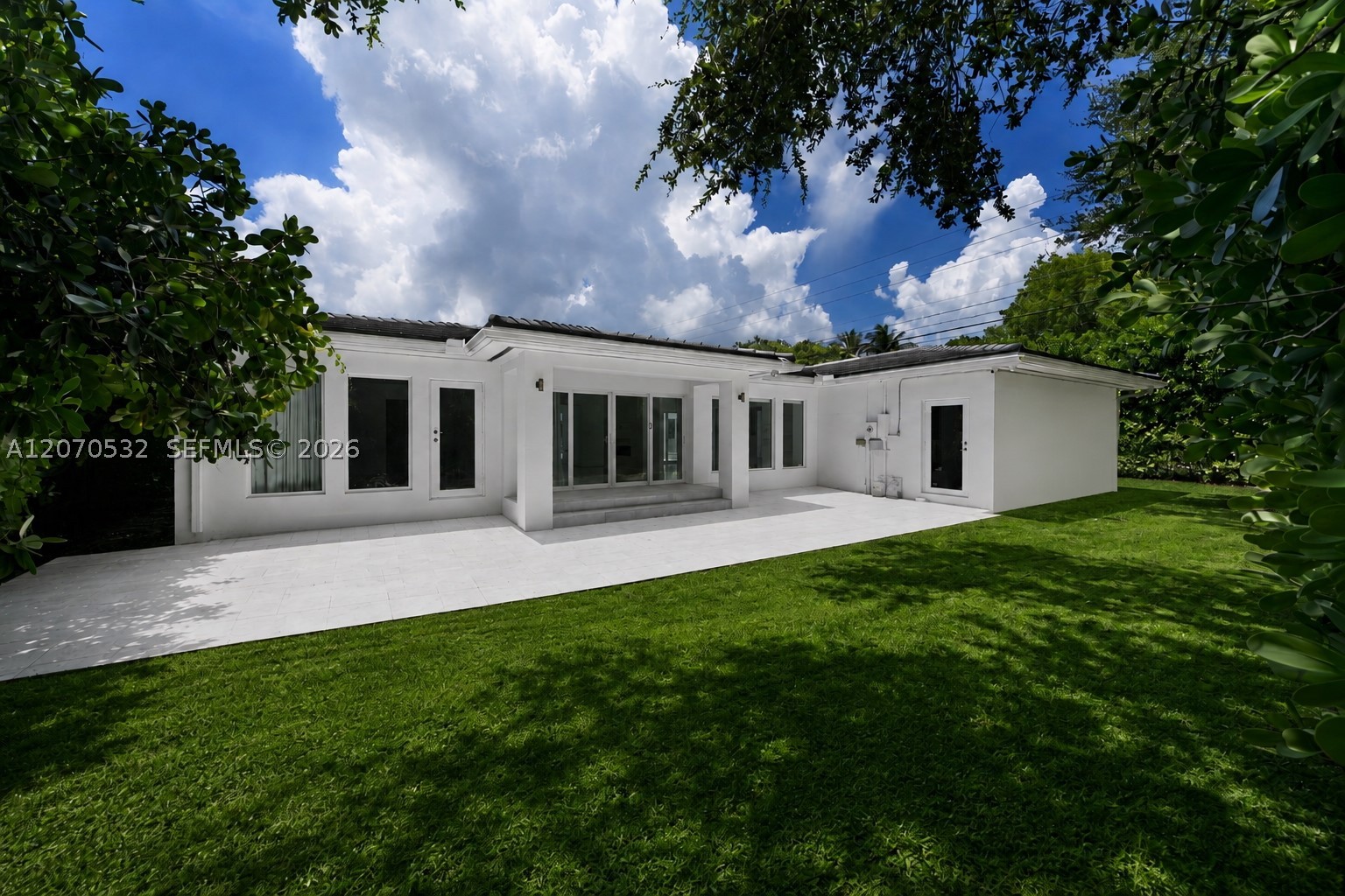 4001 Monserrate St, Coral Gables FL 33146