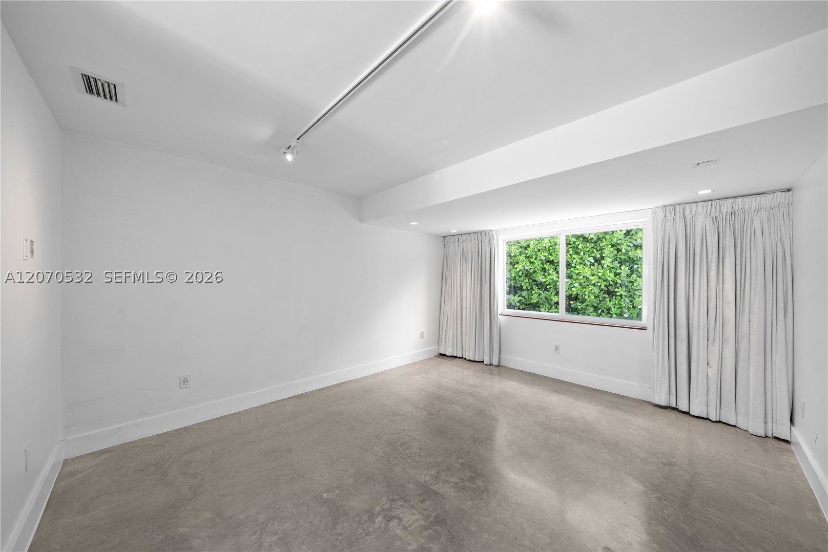 4001 Monserrate St, Coral Gables FL 33146