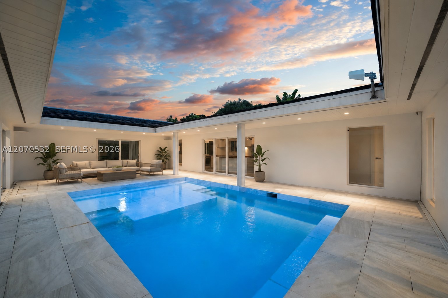 4001 Monserrate St, Coral Gables FL 33146