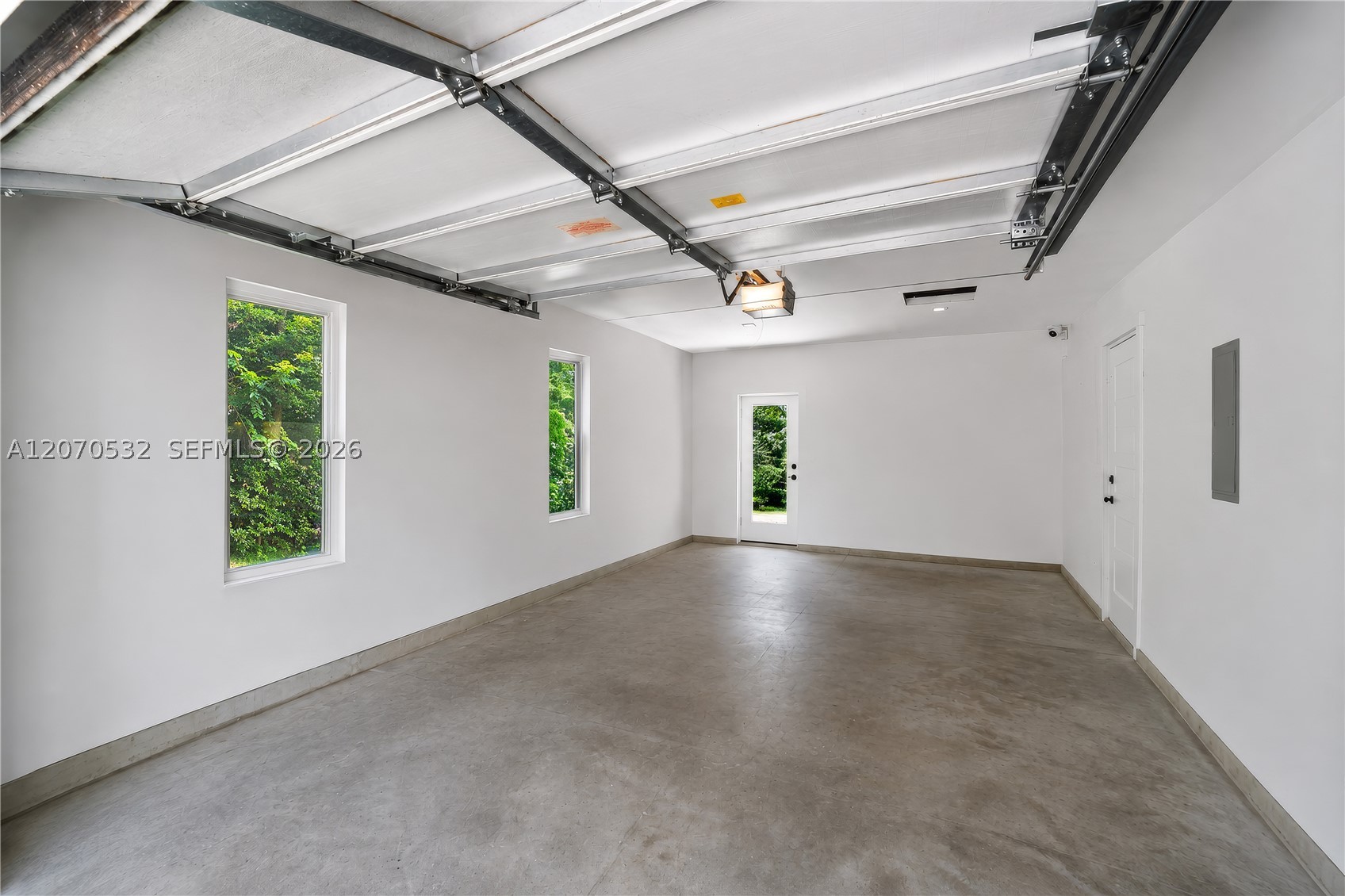 4001 Monserrate St, Coral Gables FL 33146