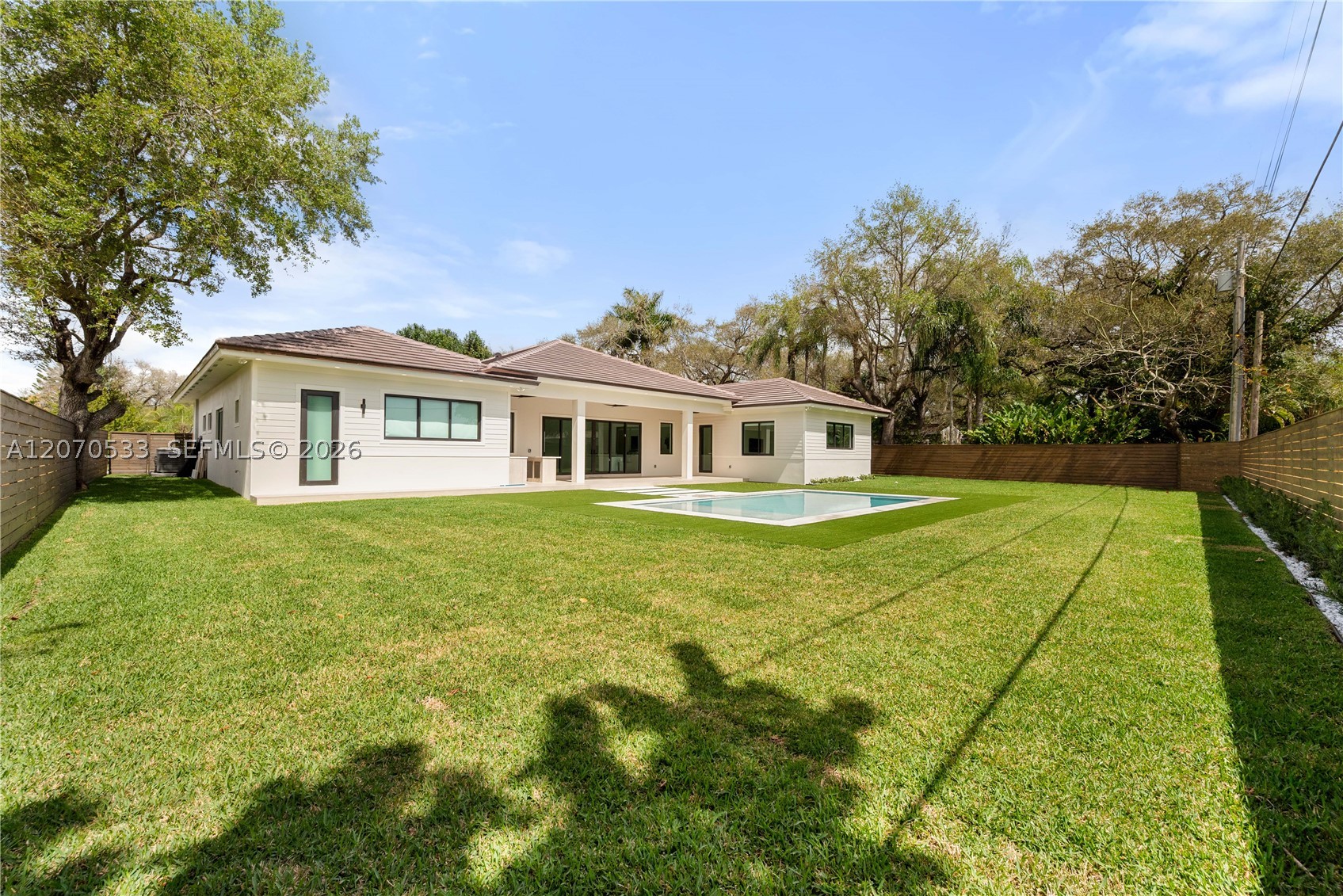 6990 SW 58th St, Miami FL 33143