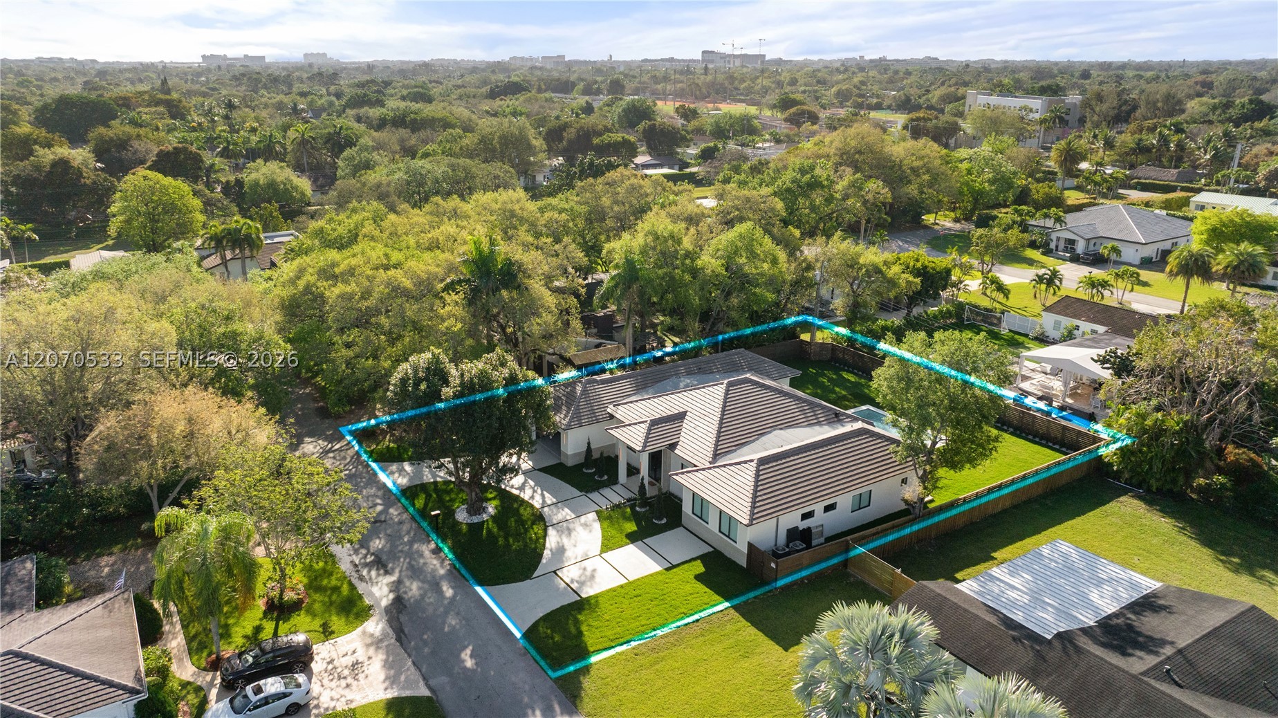 6990 SW 58th St, Miami FL 33143