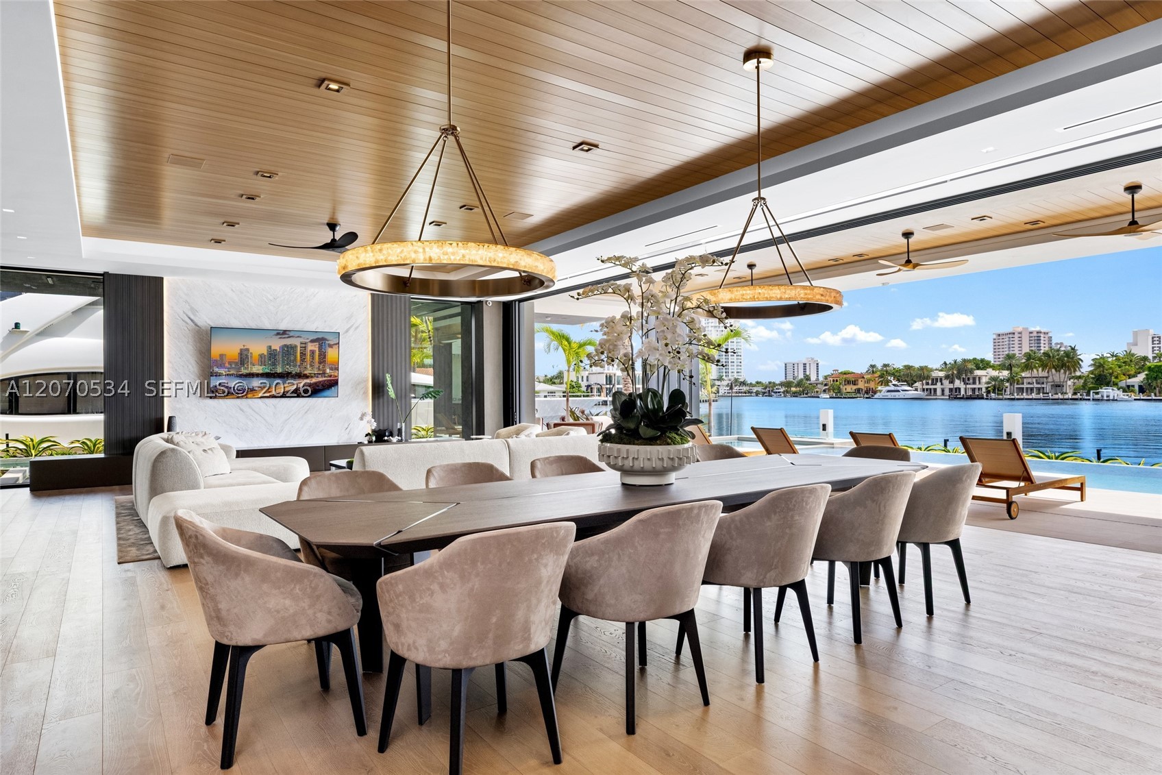 1400 W Lake Dr, Fort Lauderdale FL 33316
