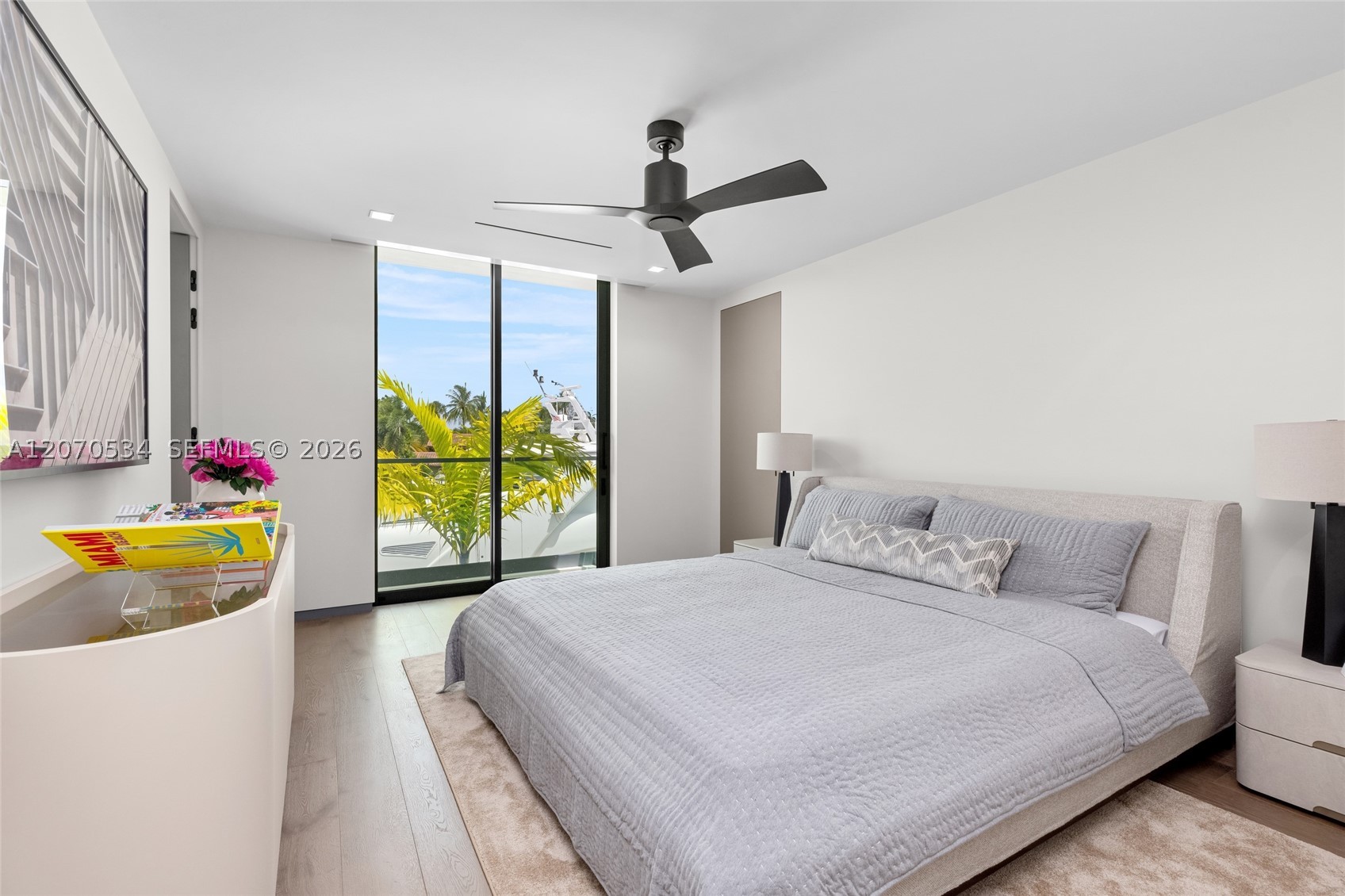 1400 W Lake Dr, Fort Lauderdale FL 33316