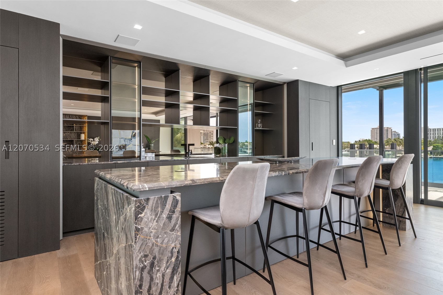 1400 W Lake Dr, Fort Lauderdale FL 33316