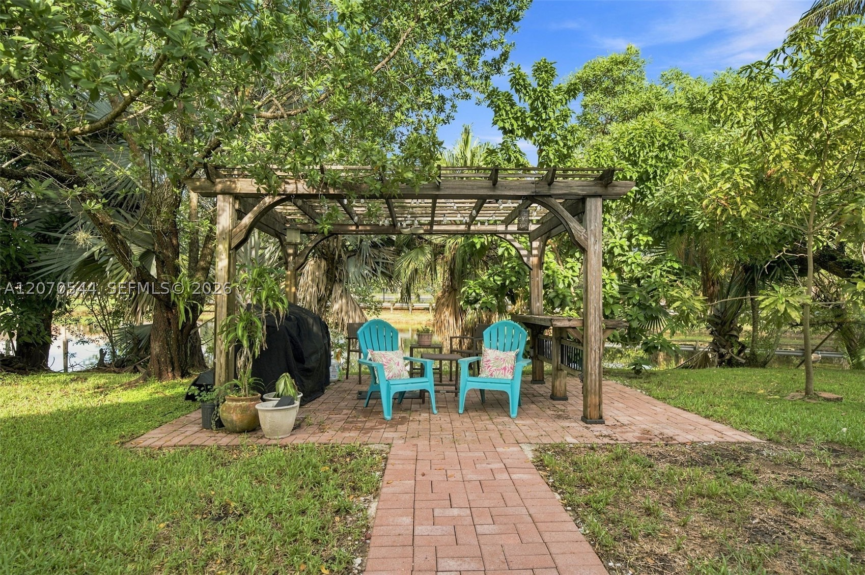 2220 NW 137th Ave, Sunrise FL 33323