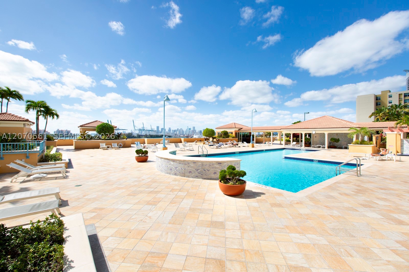 90 Alton Rd #1005, Miami Beach FL 33139
