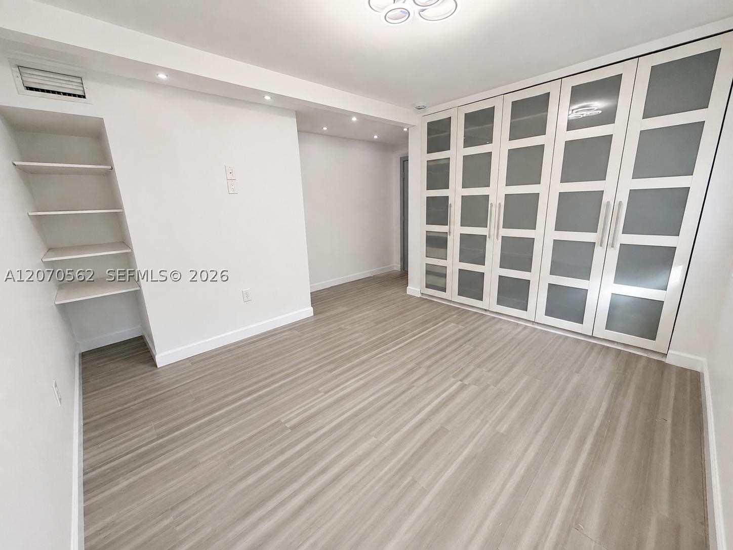 4726 Alton Rd, Miami Beach FL 33140