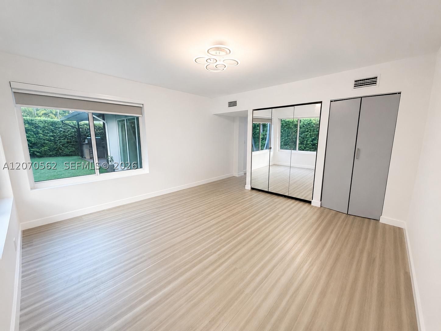 4726 Alton Rd, Miami Beach FL 33140