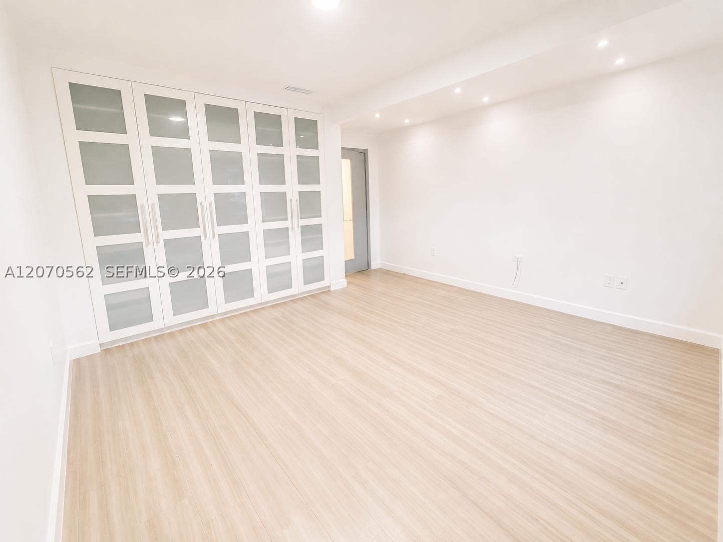4726 Alton Rd, Miami Beach FL 33140