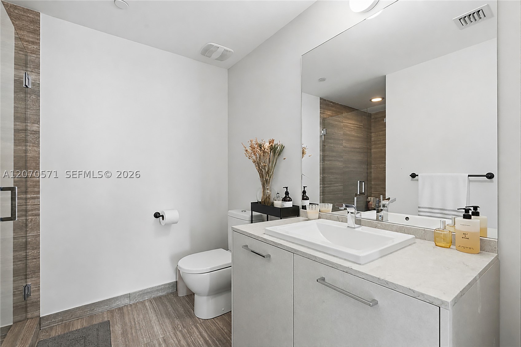 1010 Brickell Ave #3903, Miami FL 33131