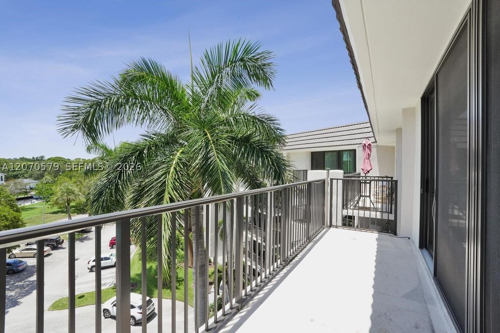 1101 River Reach Dr #511, Fort Lauderdale FL 33315