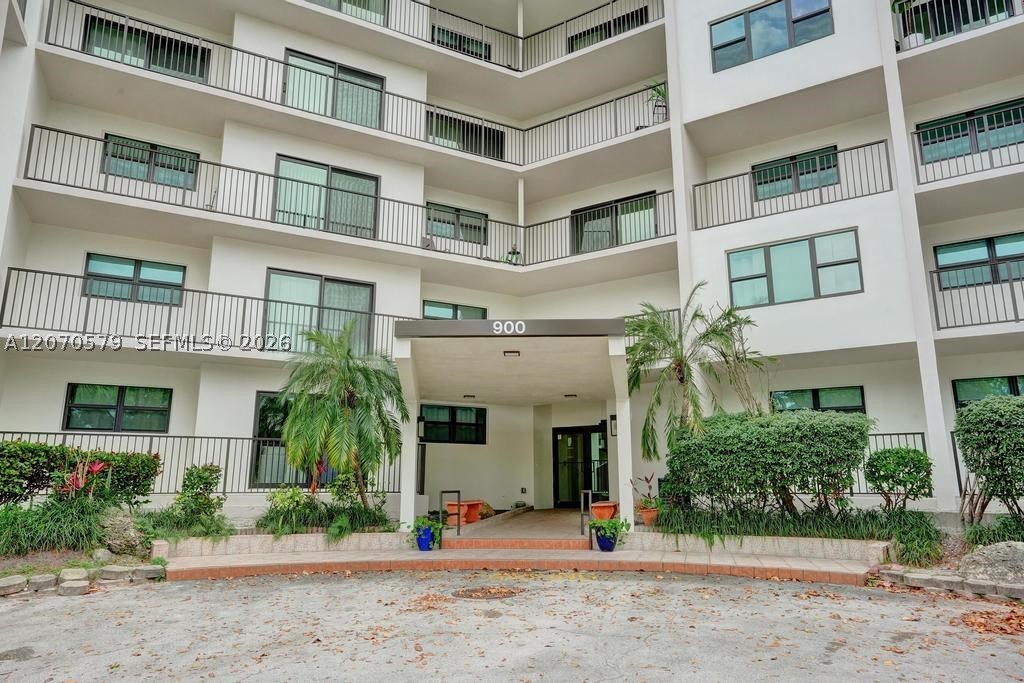 1101 River Reach Dr #511, Fort Lauderdale FL 33315