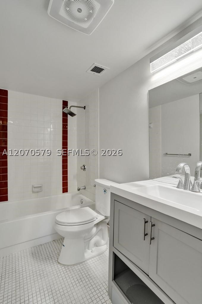 1101 River Reach Dr #511, Fort Lauderdale FL 33315