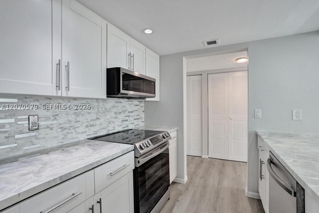 1101 River Reach Dr #511, Fort Lauderdale FL 33315