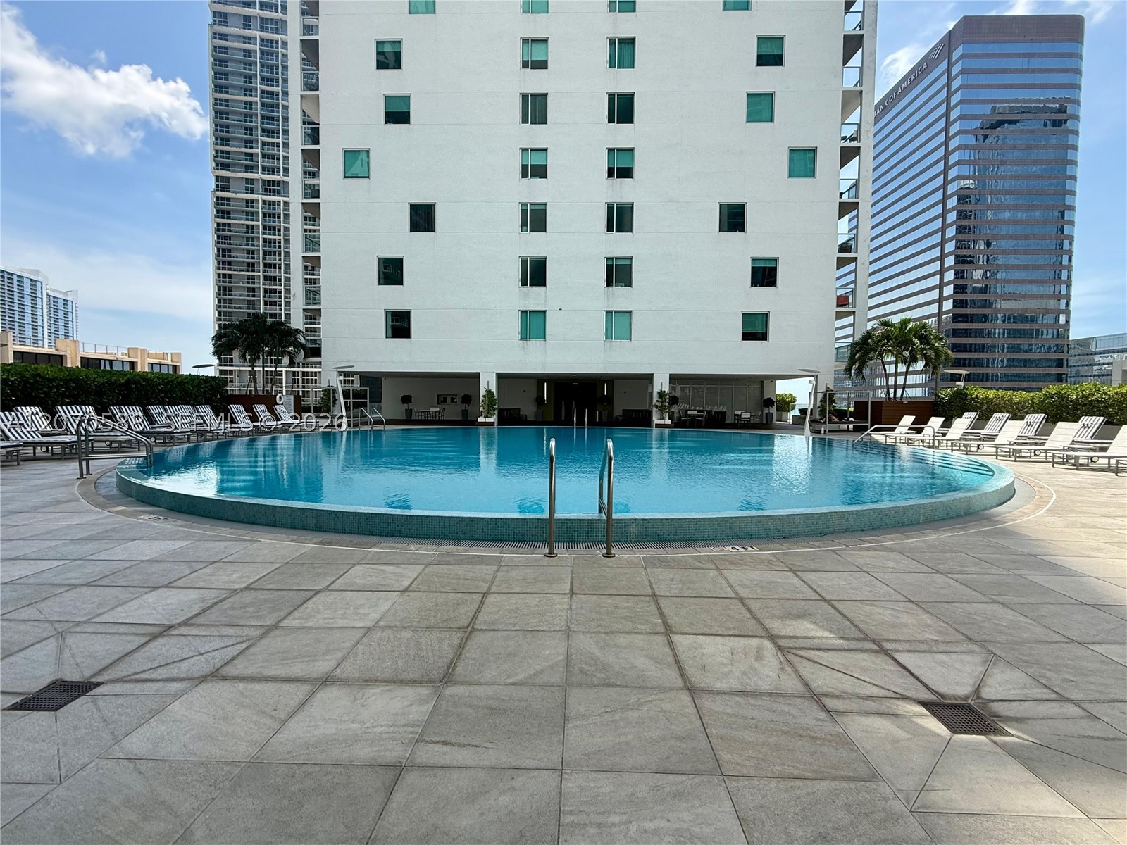 55 SE 6th St #2404, Miami FL 33131