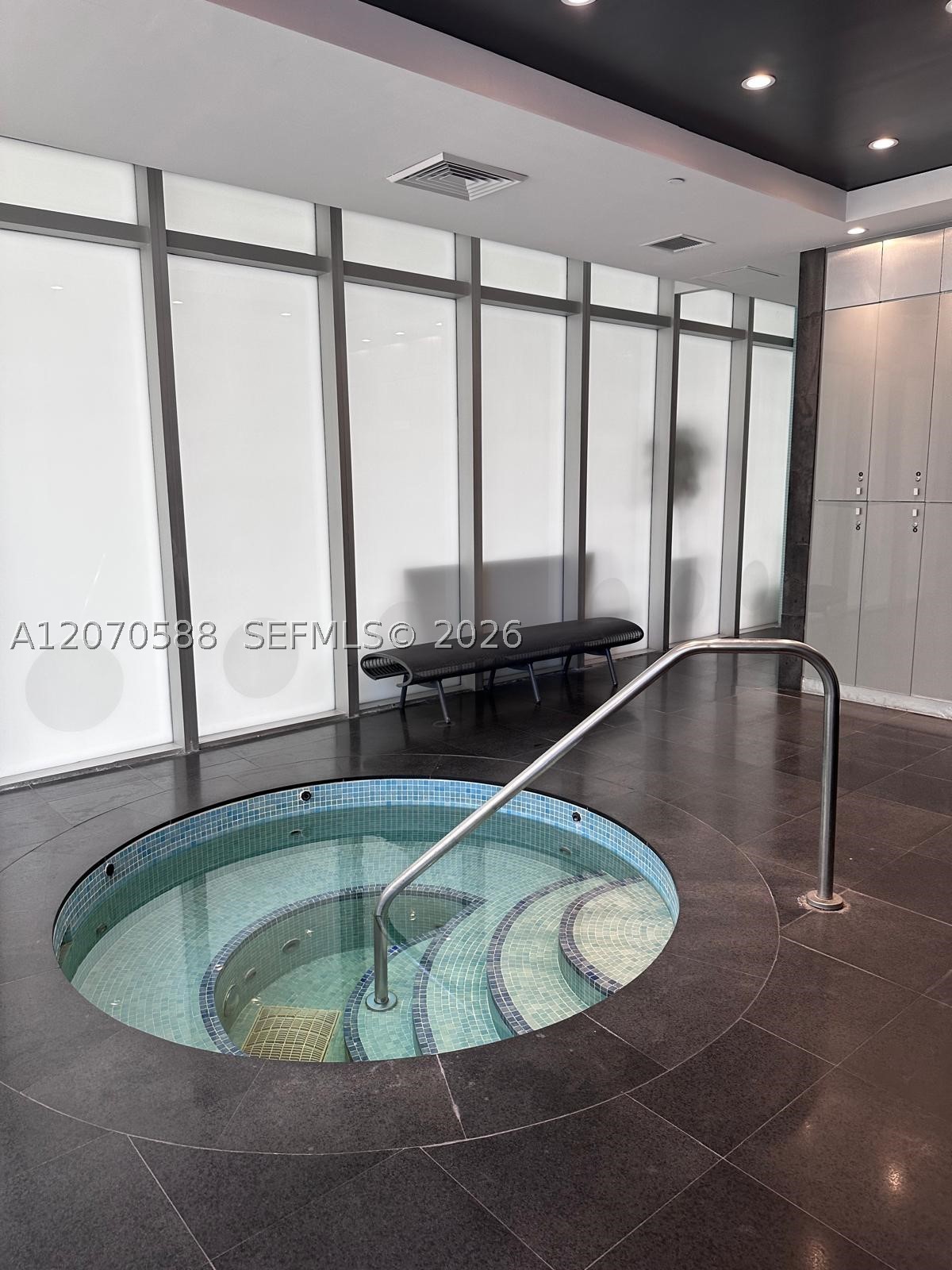 55 SE 6th St #2404, Miami FL 33131
