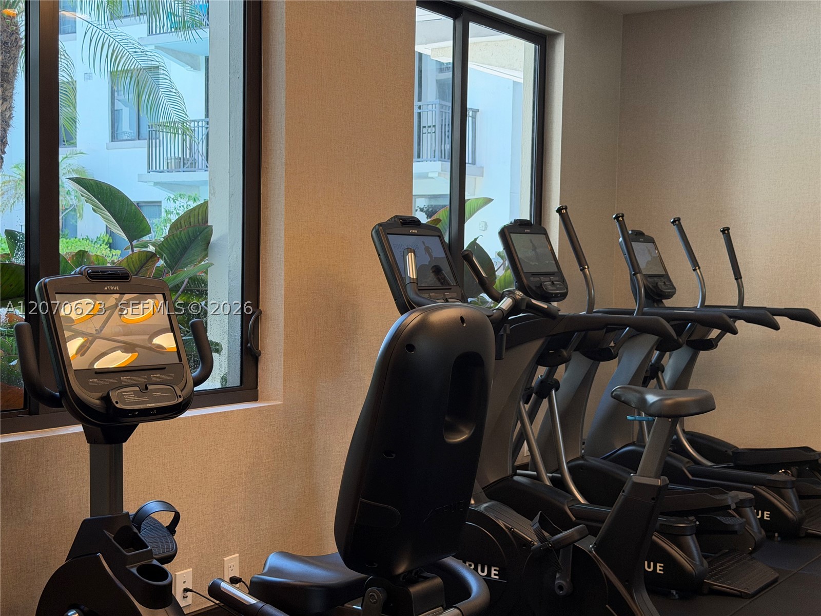 301 Altara Ave #418, Coral Gables FL 33146