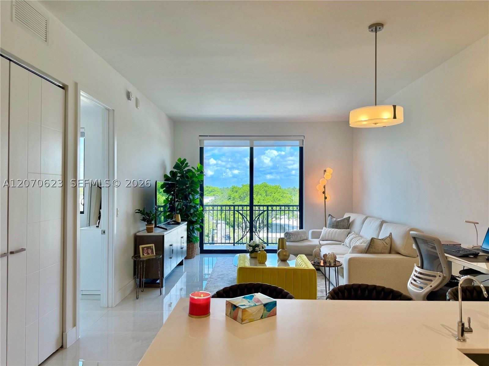 301 Altara Ave #418, Coral Gables FL 33146