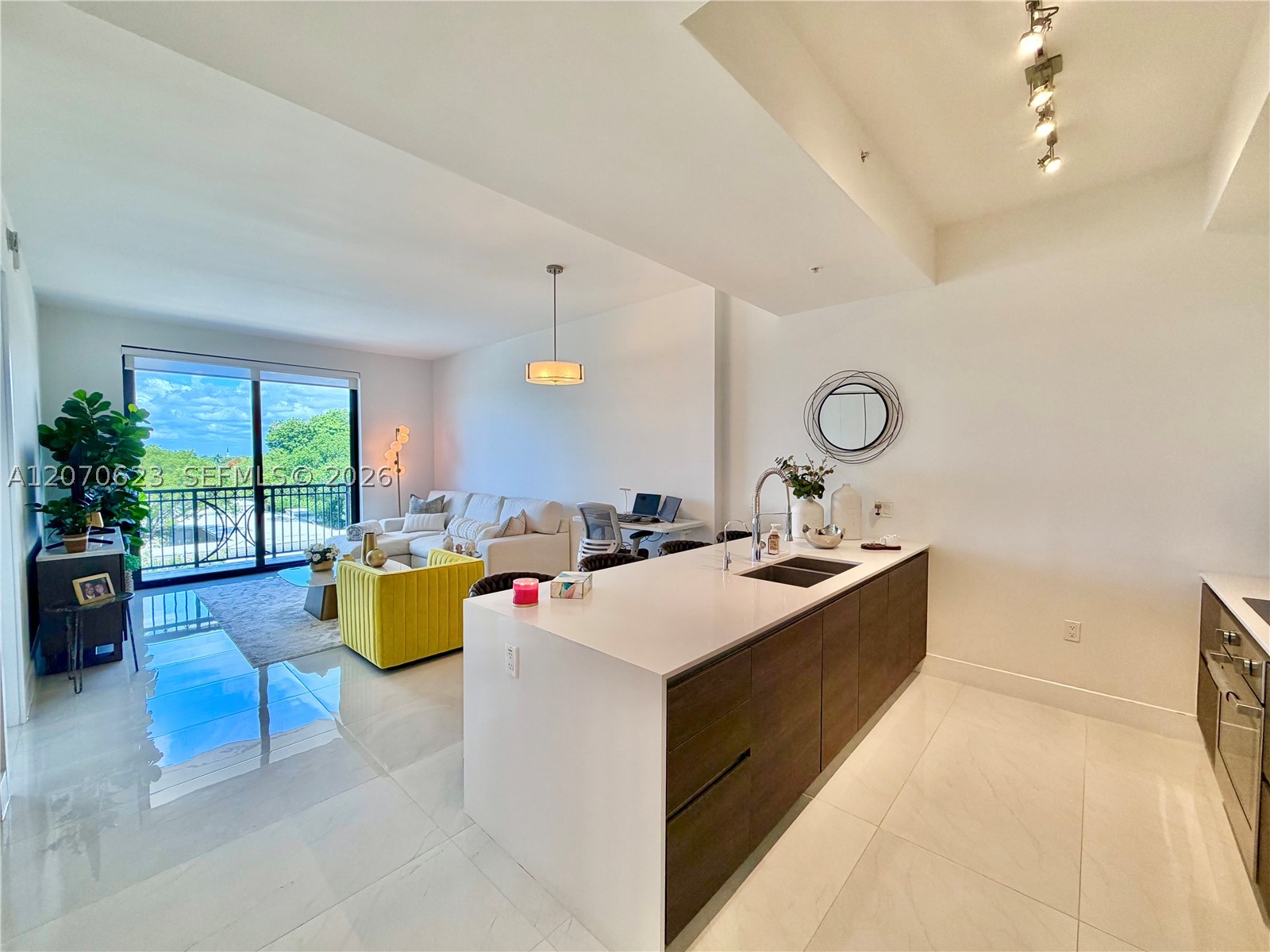 301 Altara Ave #418, Coral Gables FL 33146