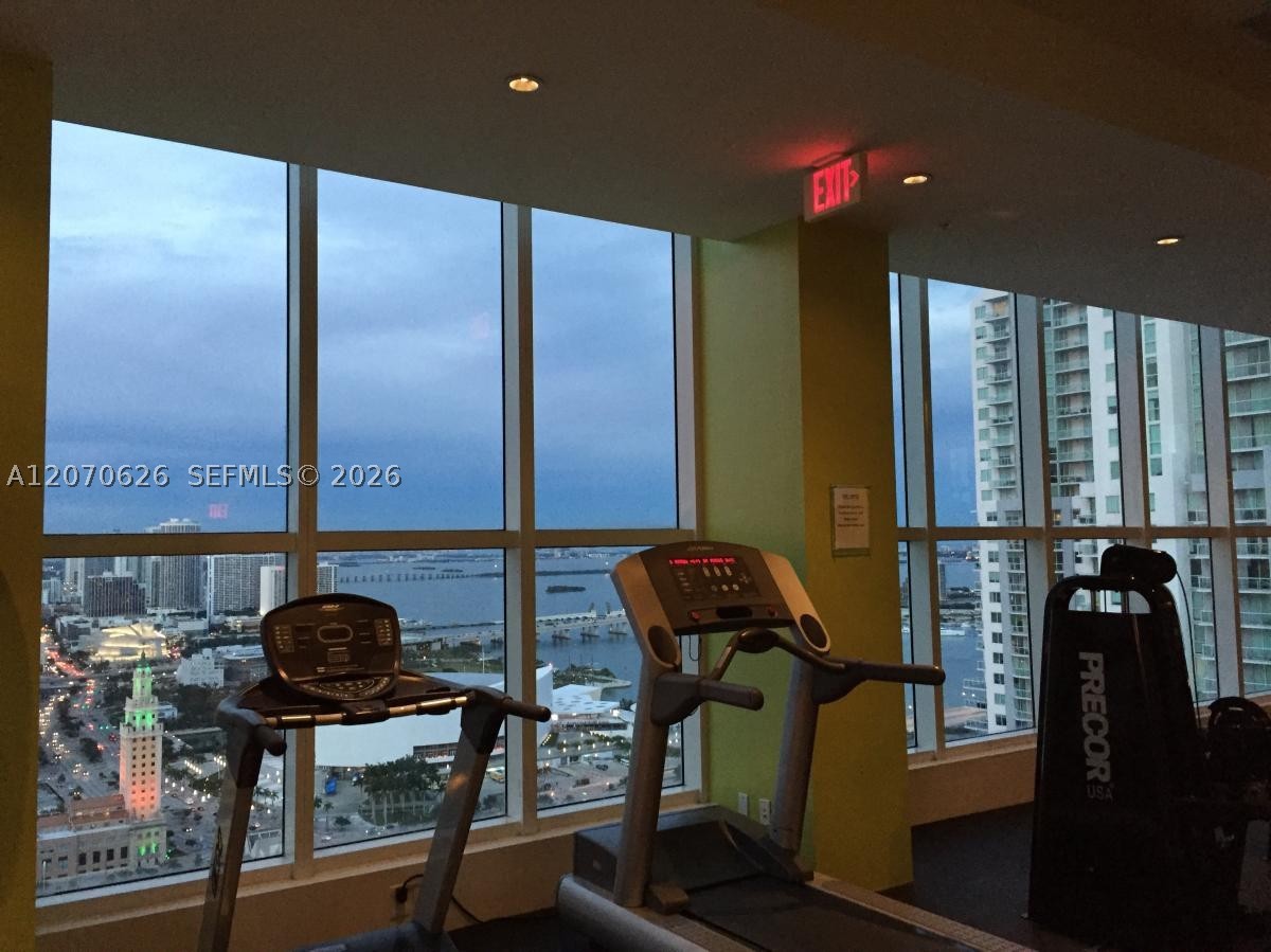 133 NE 2nd Ave #2411, Miami FL 33132