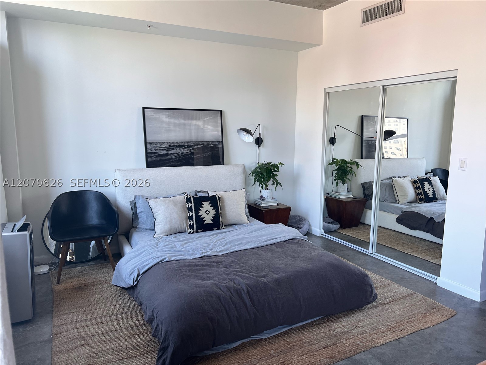 133 NE 2nd Ave #2411, Miami FL 33132