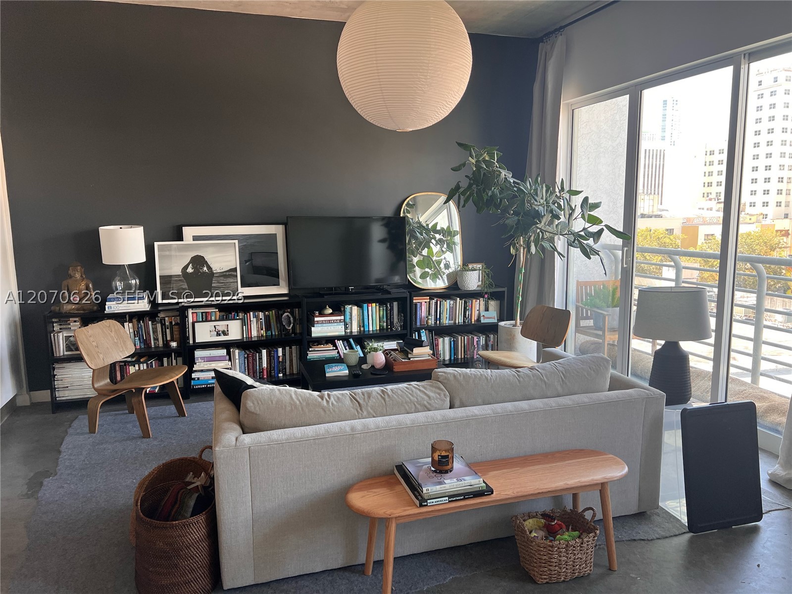 133 NE 2nd Ave #2411, Miami FL 33132