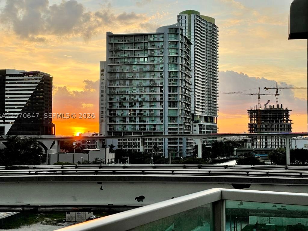 41 SE 5th St #516, Miami FL 33131