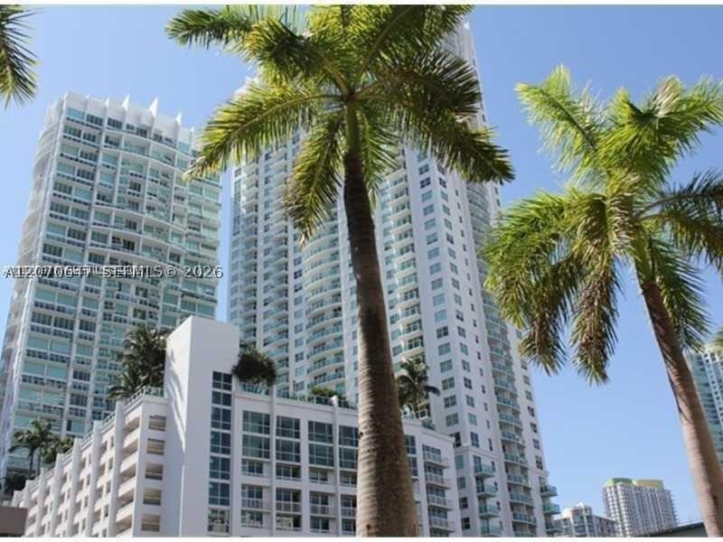 41 SE 5th St #516, Miami FL 33131