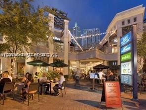 41 SE 5th St #516, Miami FL 33131