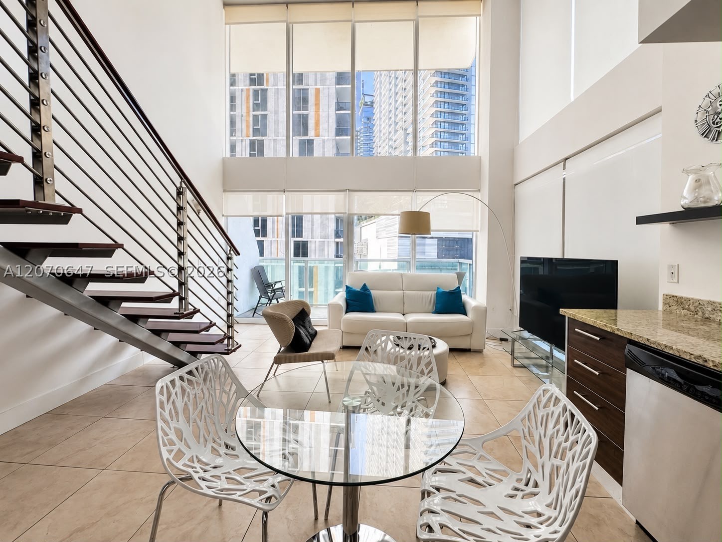 41 SE 5th St #516, Miami FL 33131