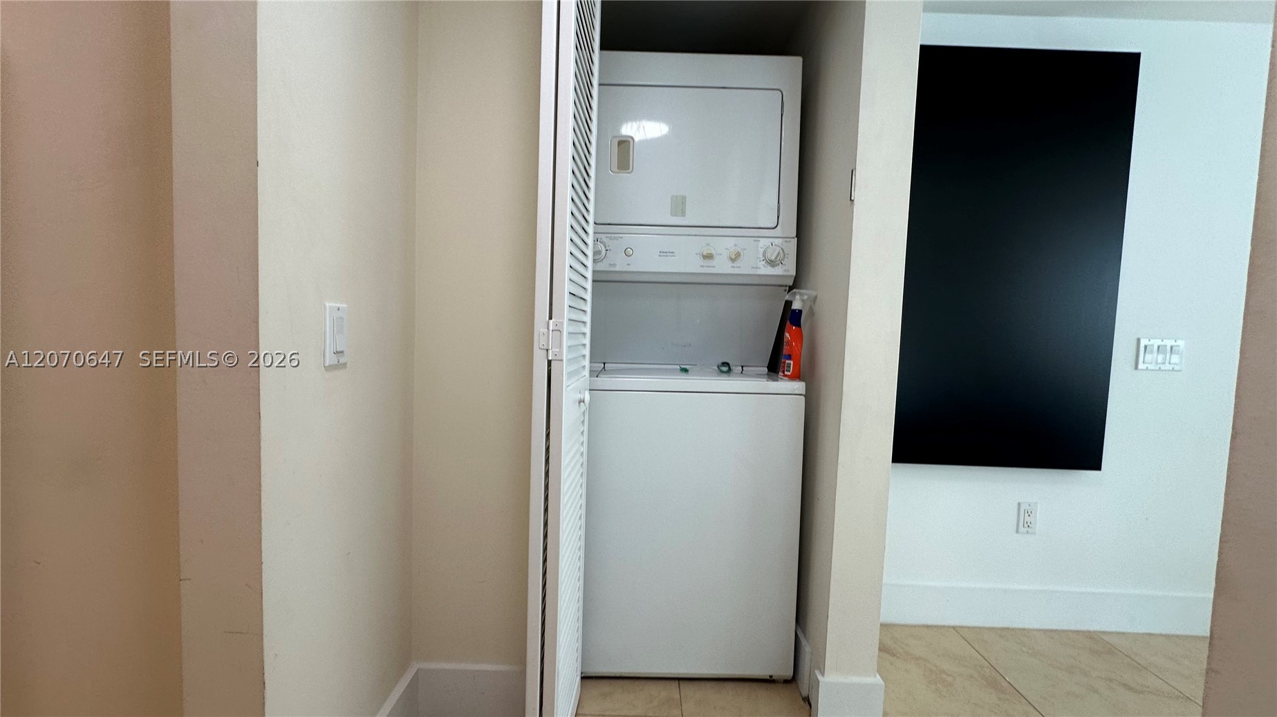41 SE 5th St #516, Miami FL 33131