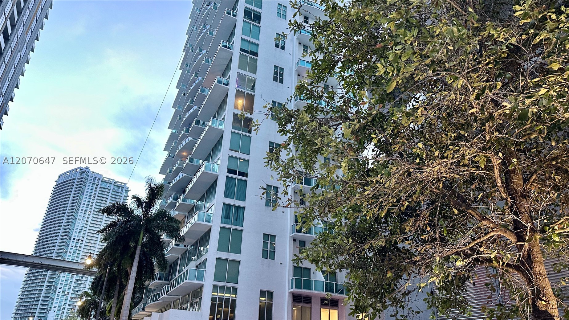 41 SE 5th St #516, Miami FL 33131