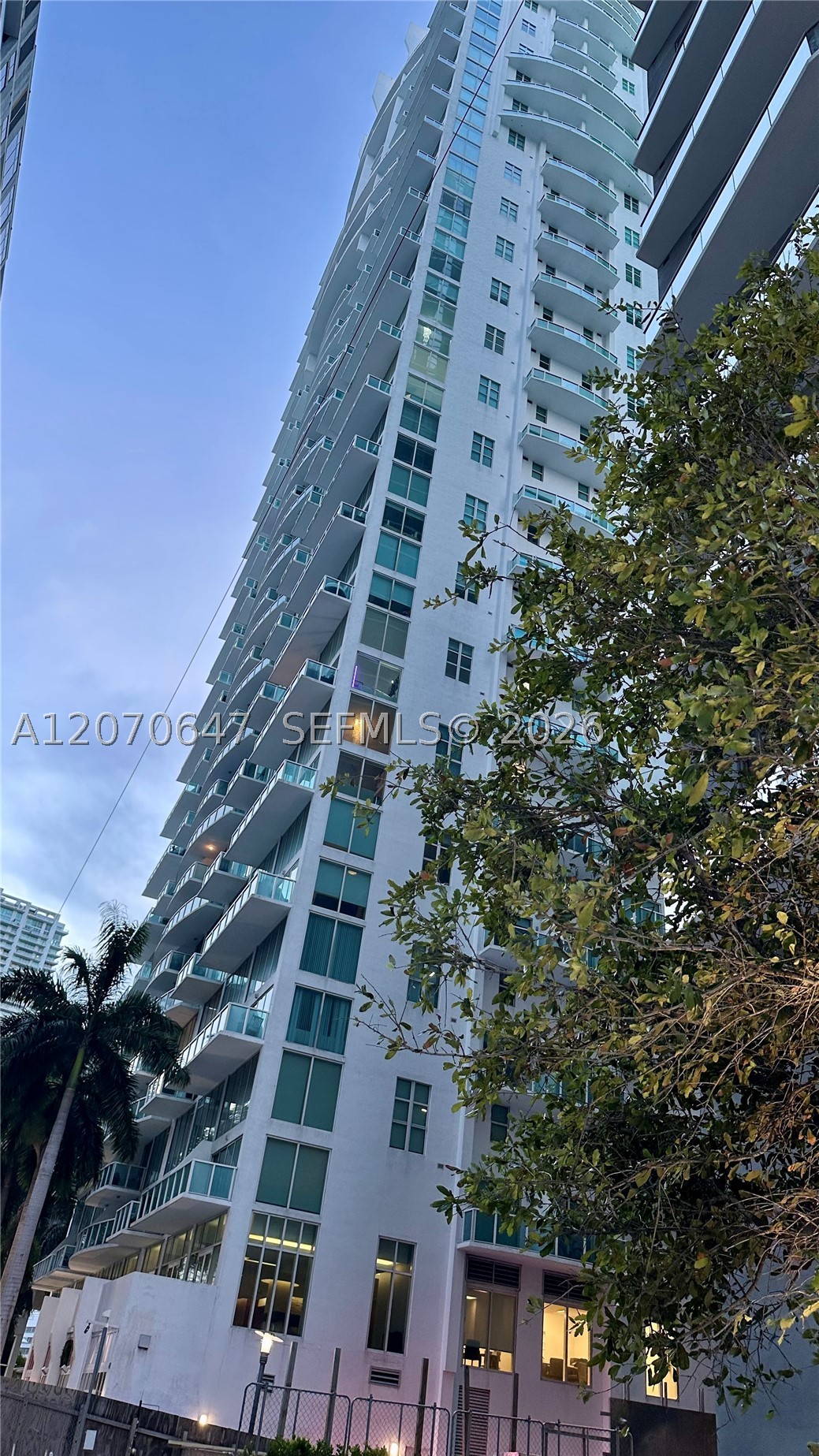 41 SE 5th St #516, Miami FL 33131