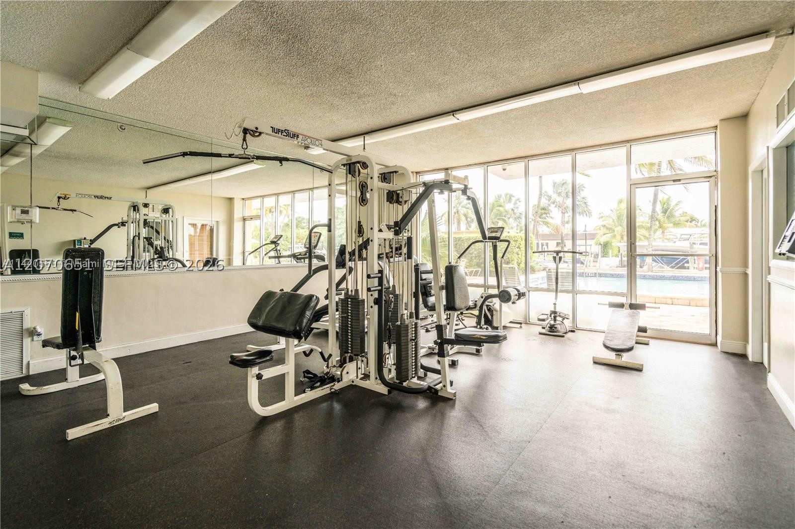 2350 NE 135th St #403, North Miami FL 33181