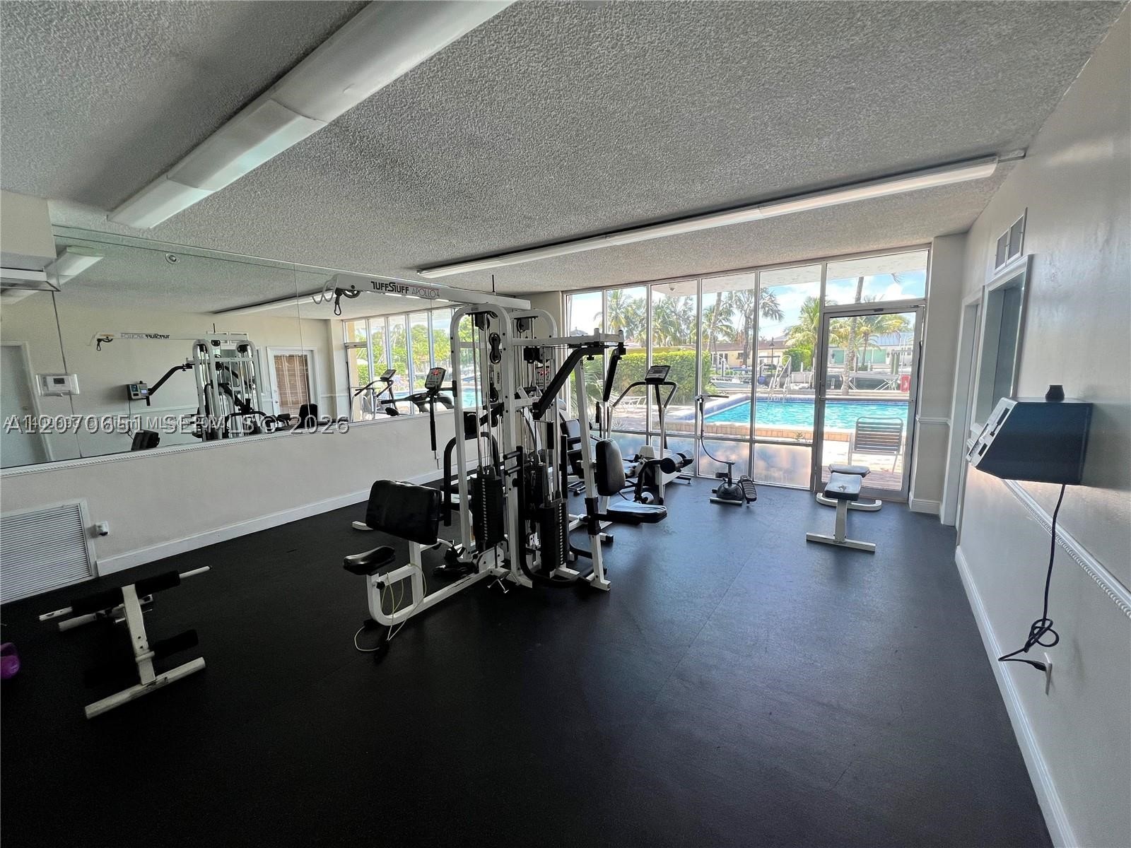 2350 NE 135th St #403, North Miami FL 33181