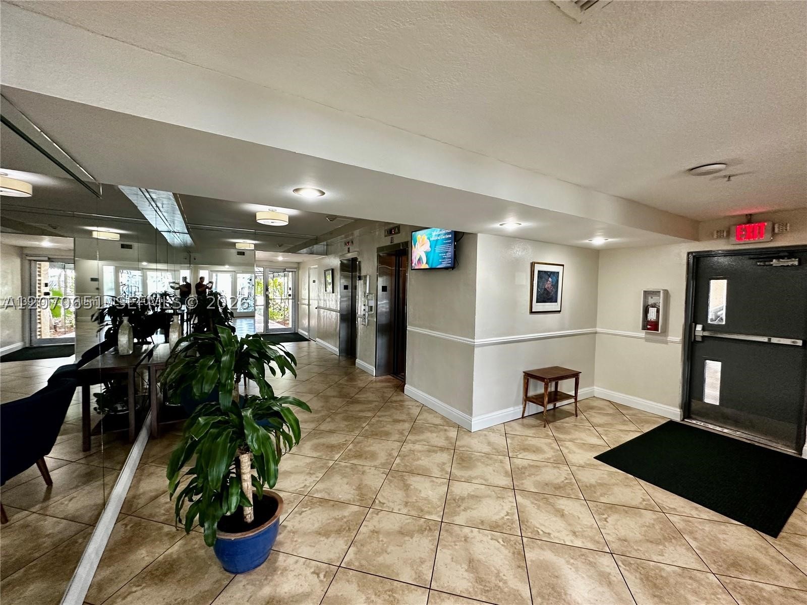 2350 NE 135th St #403, North Miami FL 33181