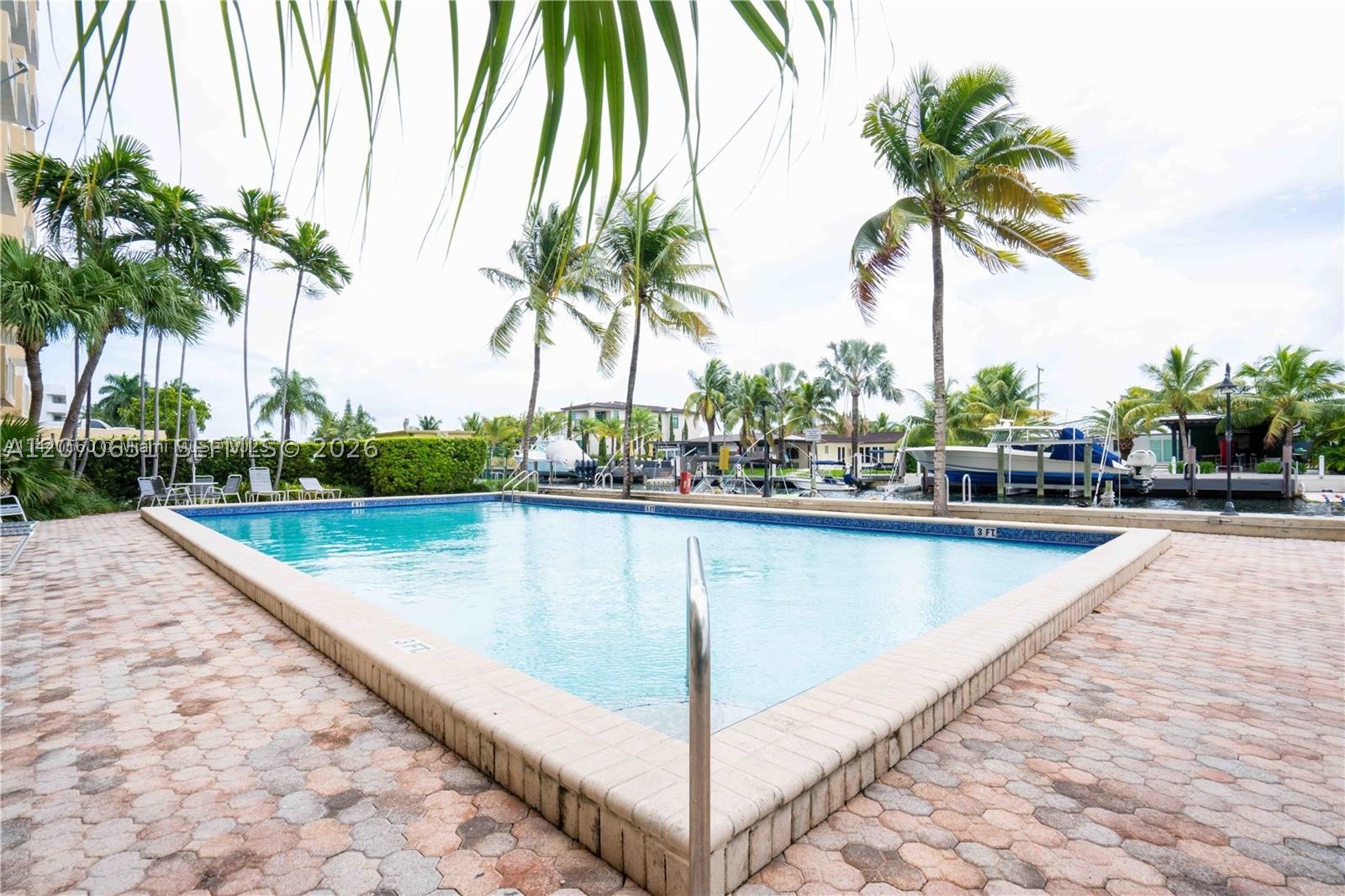 2350 NE 135th St #403, North Miami FL 33181
