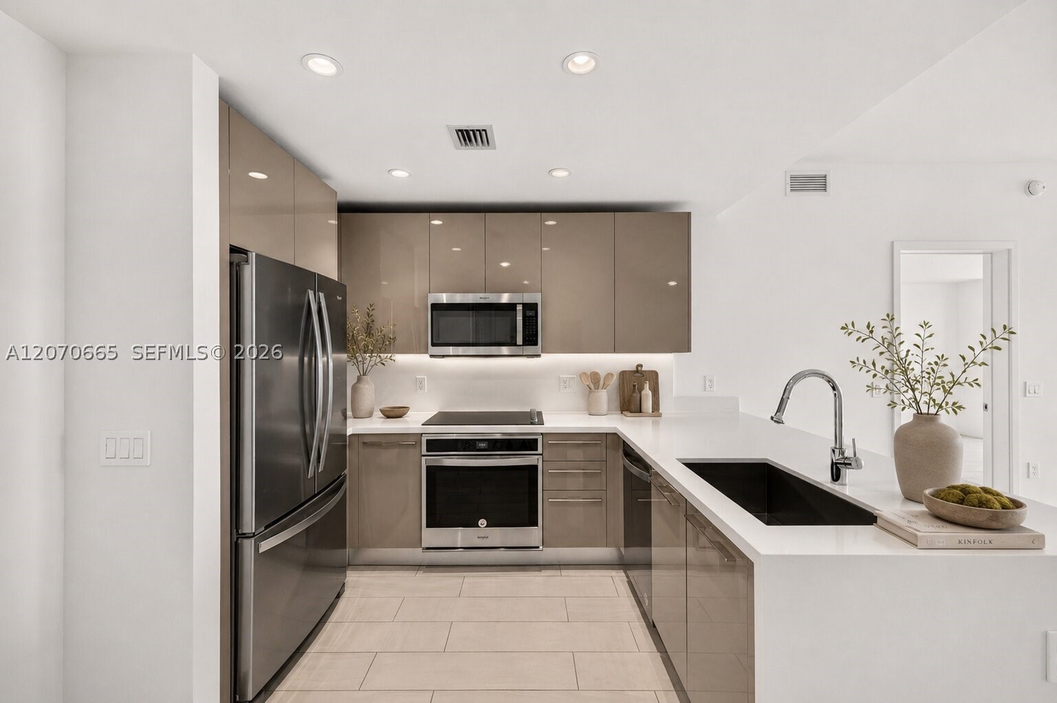 2000 Metropica Way #2111, Sunrise FL 33323