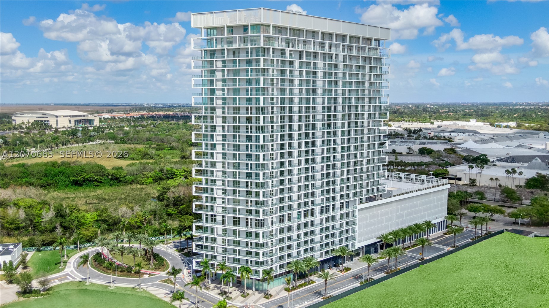 2000 Metropica Way #2111, Sunrise FL 33323