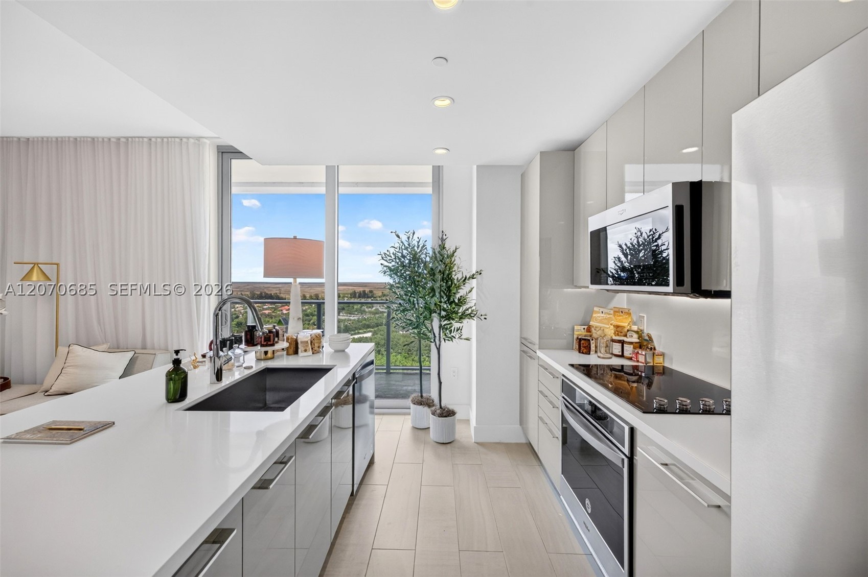 2000 Metropica Way #1901, Sunrise FL 33323