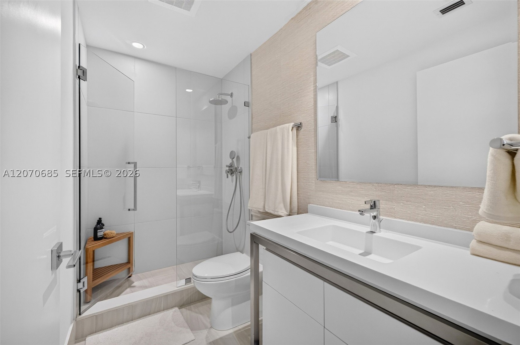 2000 Metropica Way #1901, Sunrise FL 33323