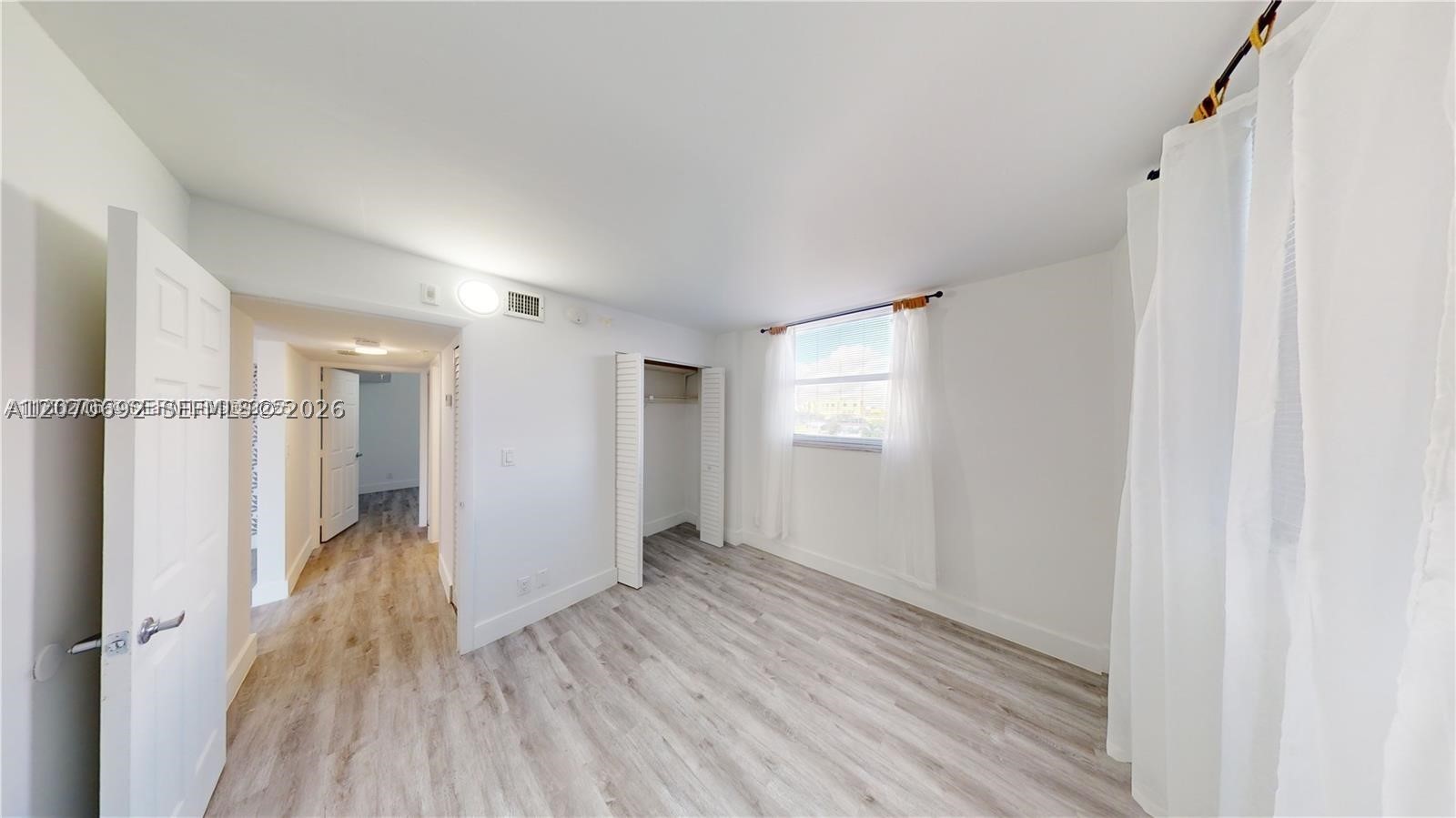 501 SW 1st St #607, Miami FL 33130