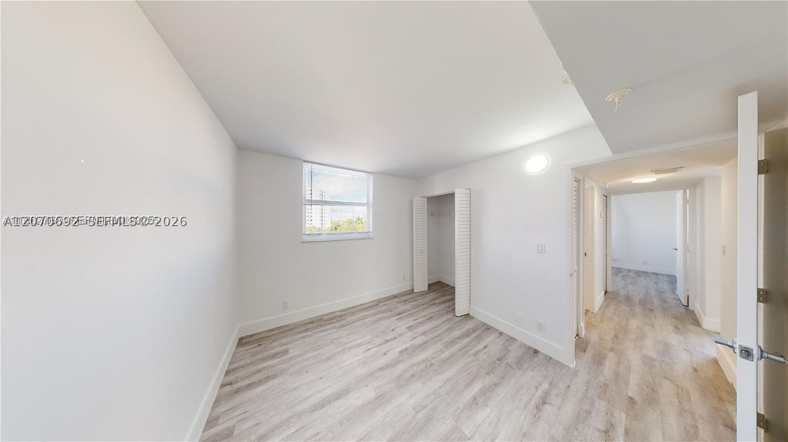 501 SW 1st St #607, Miami FL 33130