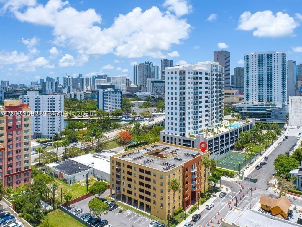501 SW 1st St #607, Miami FL 33130