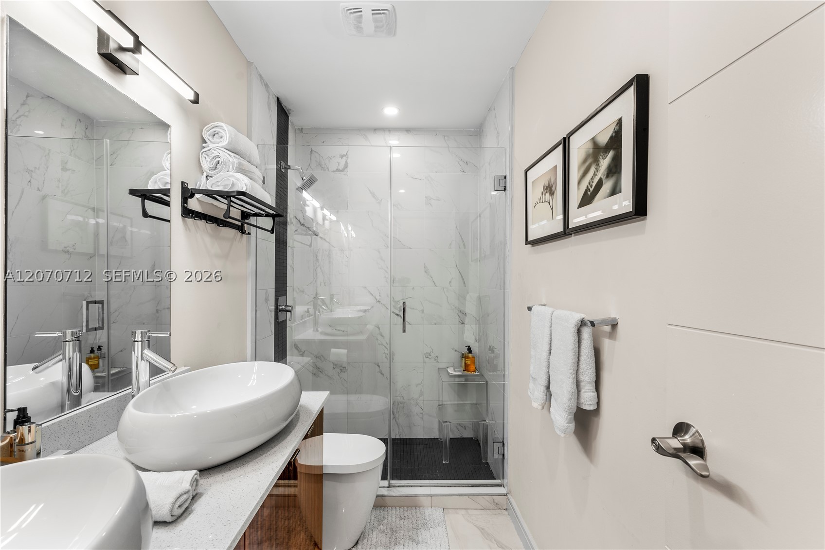 221 NE 44th St, Miami FL 33137