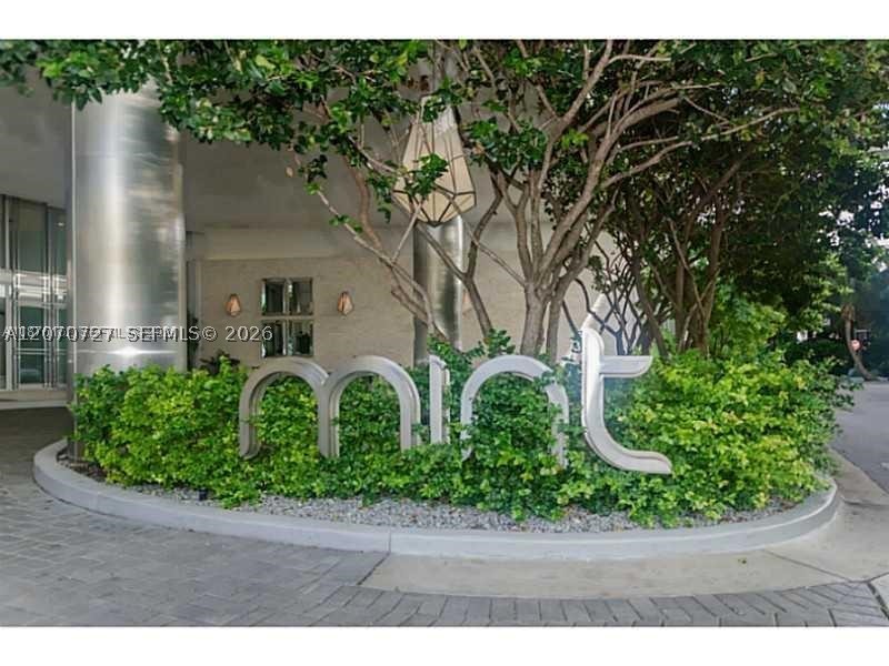 92 SW 3rd St #3402, Miami FL 33130