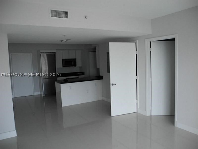 92 SW 3rd St #3402, Miami FL 33130